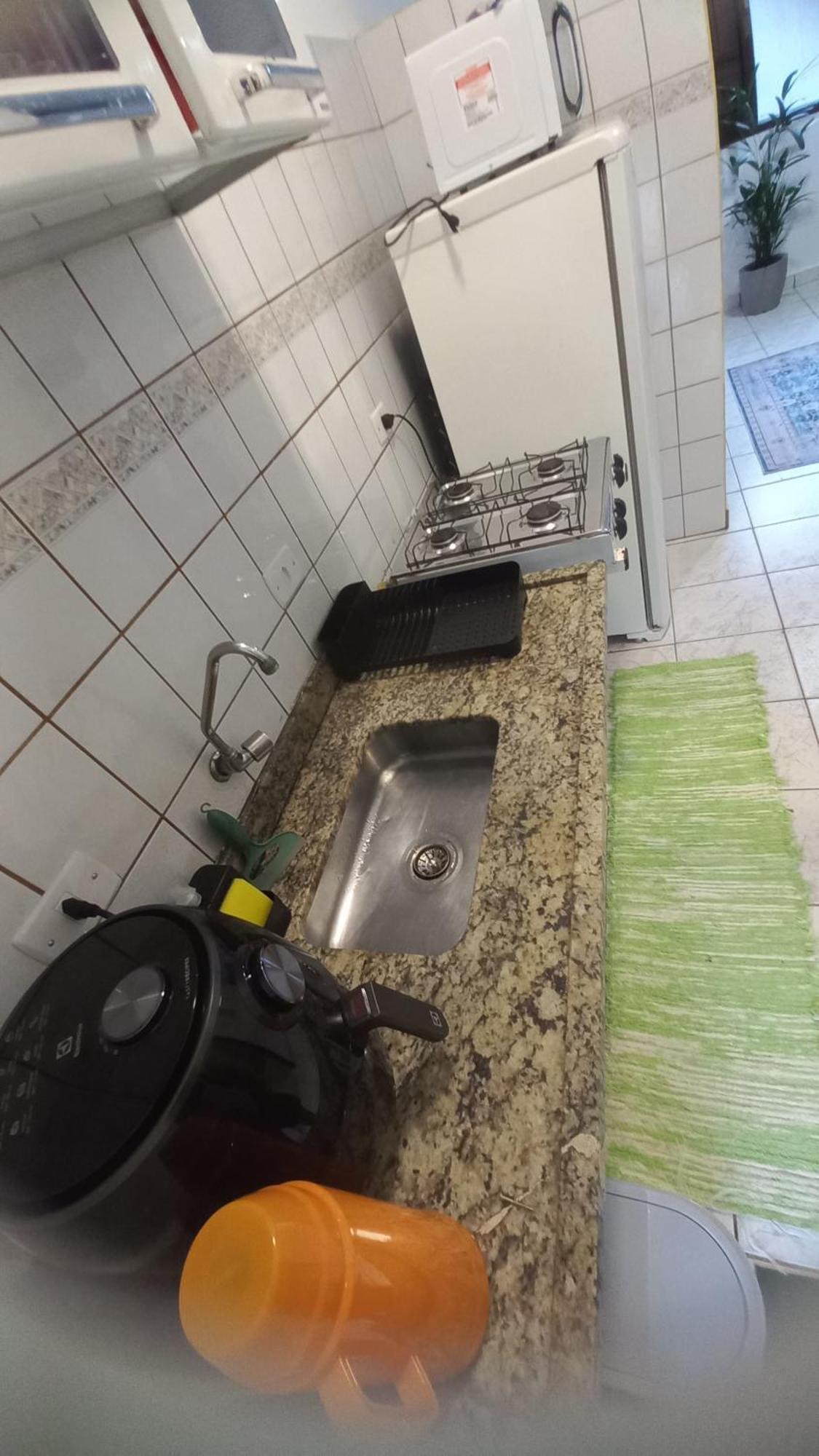 Casa de férias Kitnet Completa 150 Mts Da *